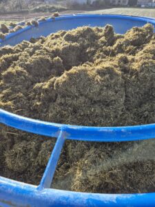 Futtermischwagen: Wie mischen, ohne die Ration zu „zermahlen“?